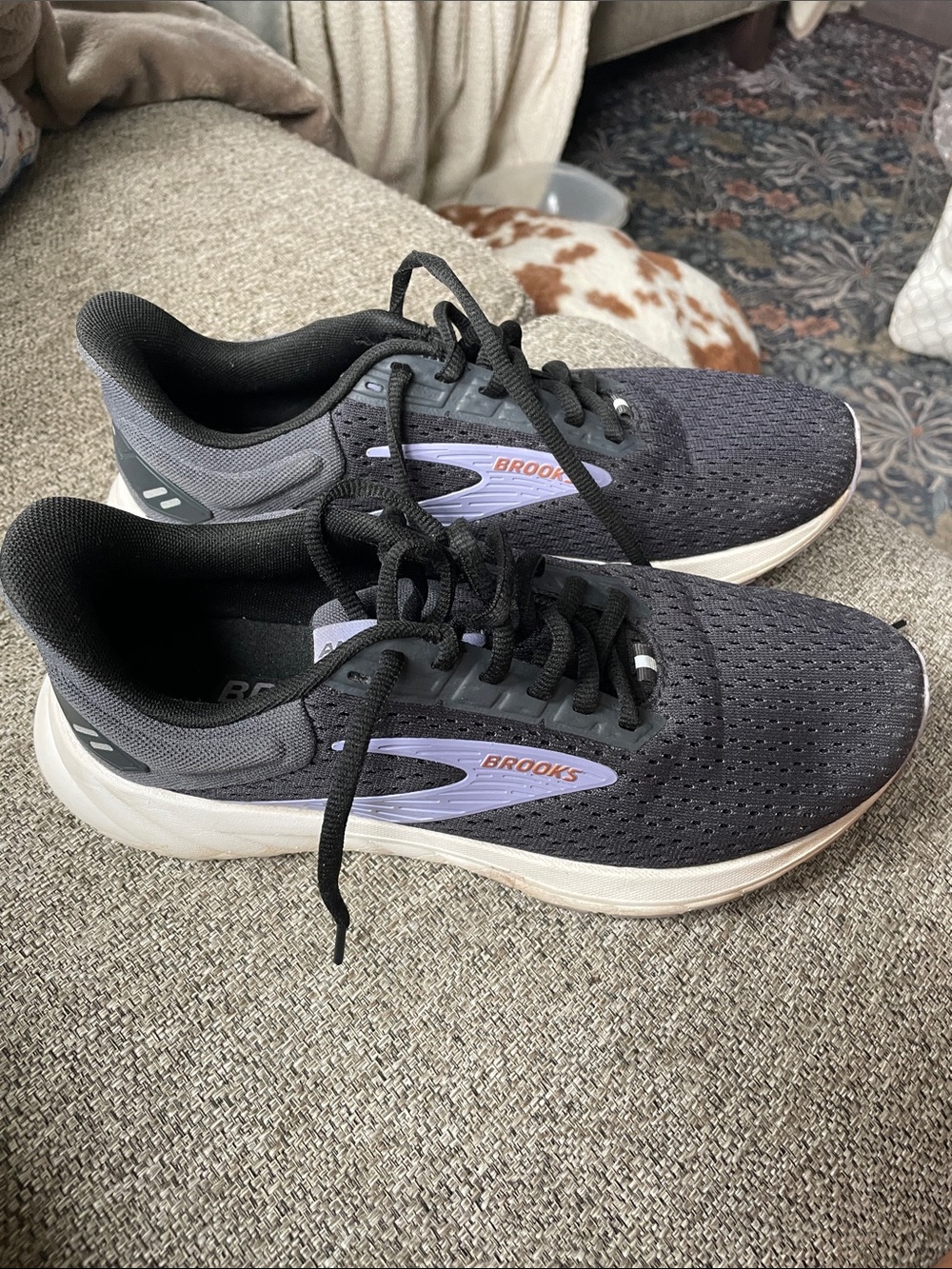Brooks Women’s Athletic Sneakers - Navy with Light Purple Accents